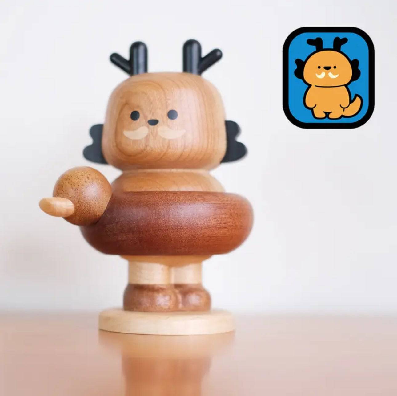 Cute Pets Seaside Vacation Series-Dynamic Aromatherapy Ornaments-Made of 5 Kinds of Precious Wood - EaseWoo