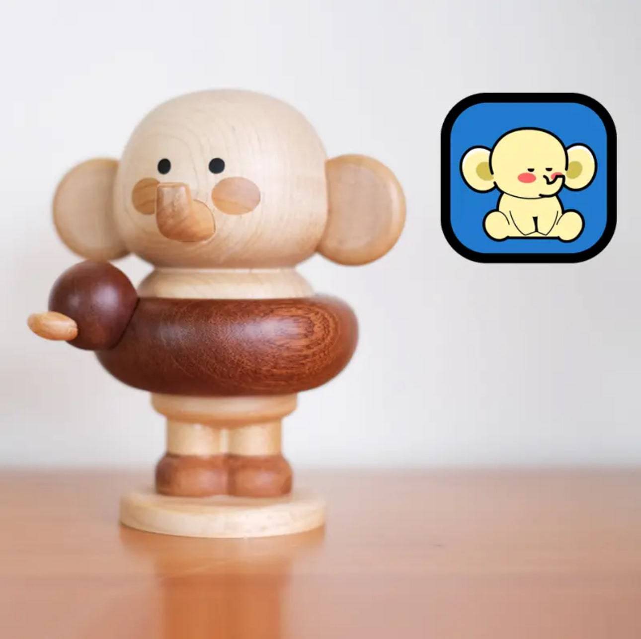 Cute Pets Seaside Vacation Series-Dynamic Aromatherapy Ornaments-Made of 5 Kinds of Precious Wood - EaseWoo