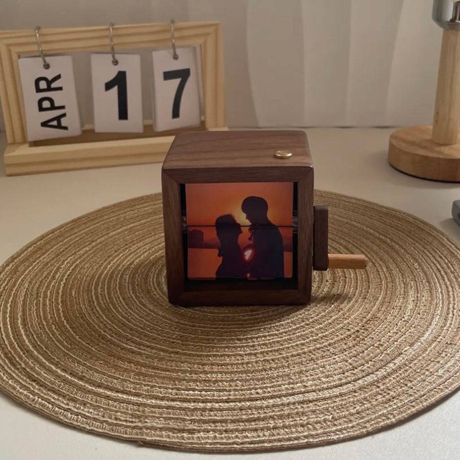 Hand-cranked Walnut Dynamic Glowing Photo Album - EaseWoo