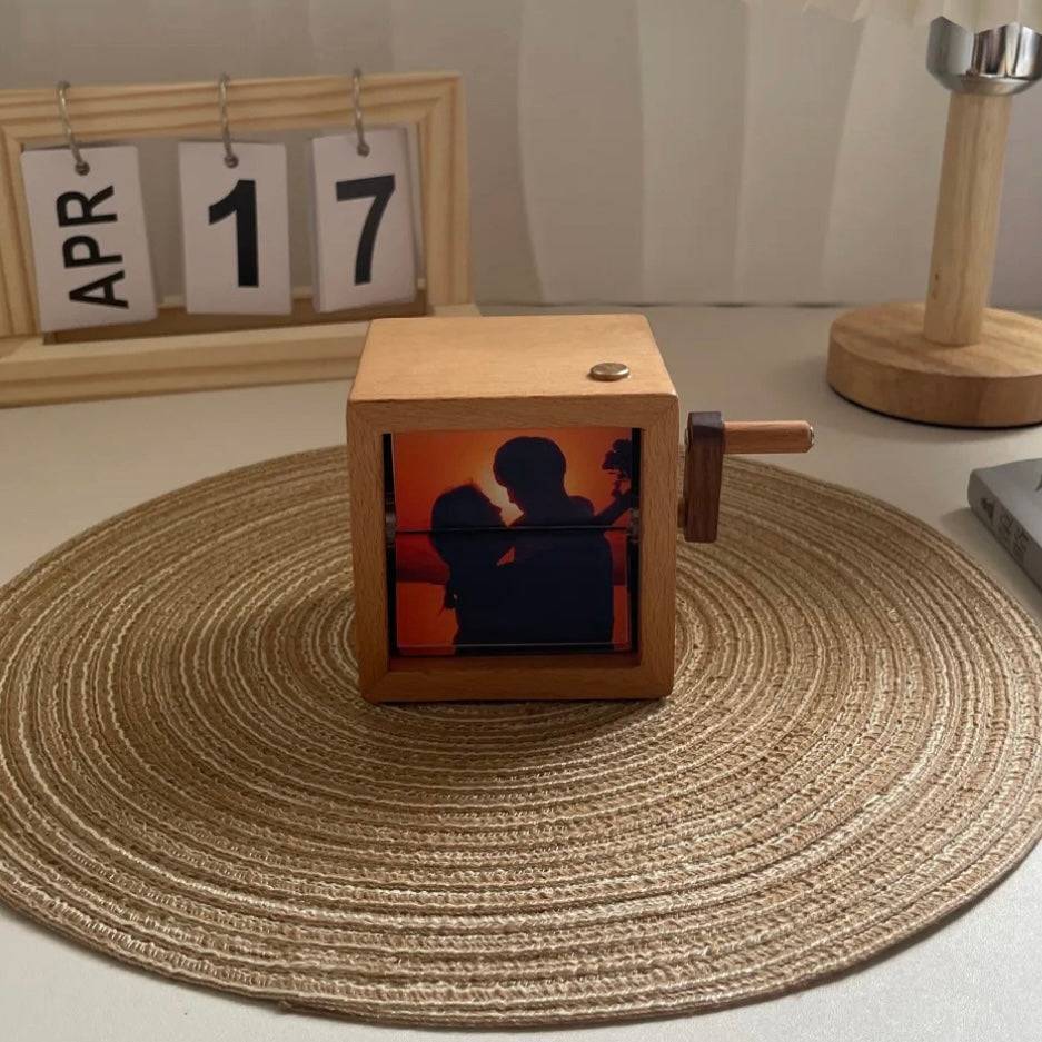 Hand-cranked Walnut Dynamic Glowing Photo Album - EaseWoo