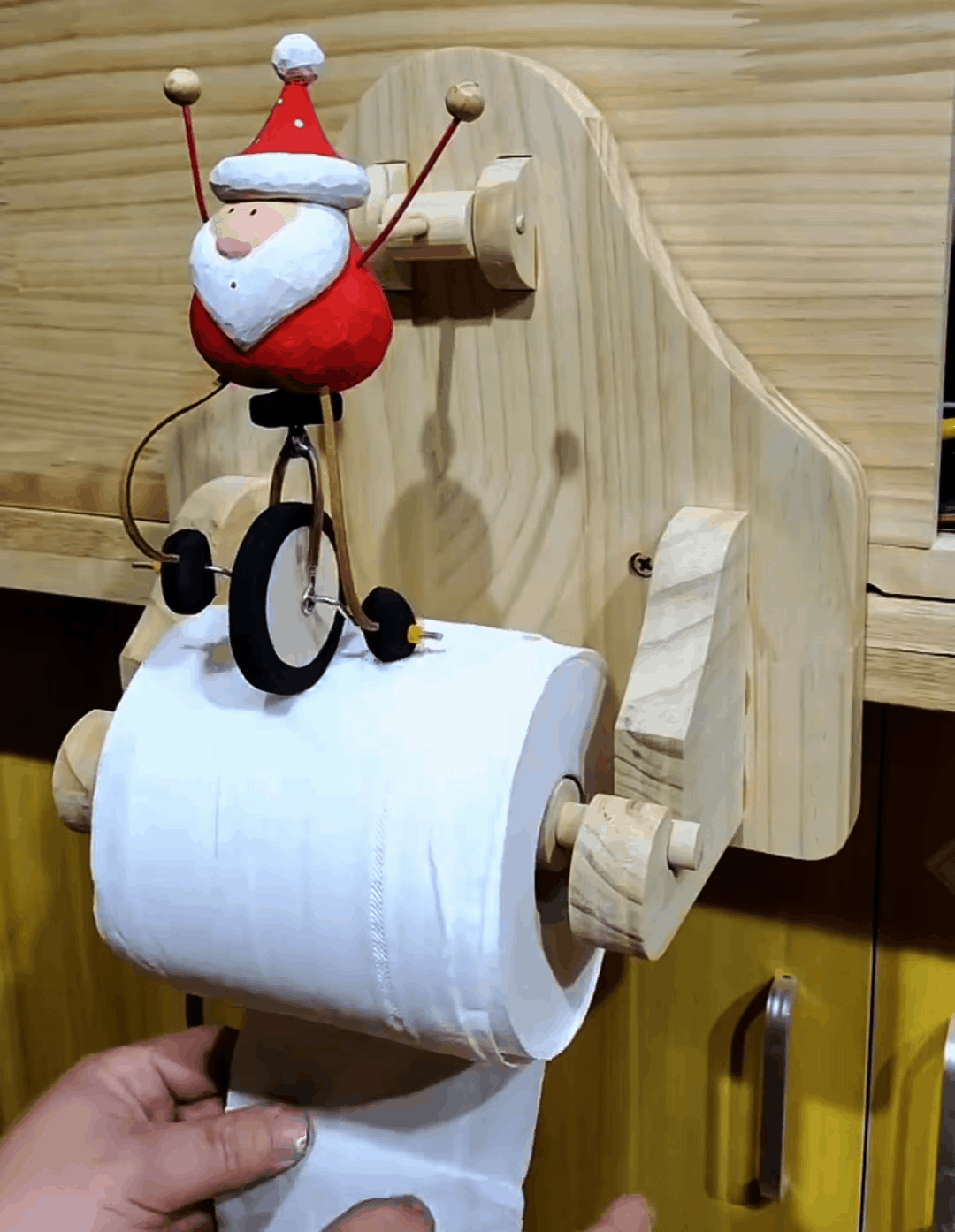 Hand-carved Wood Toilet Fun Figure - EaseWoo