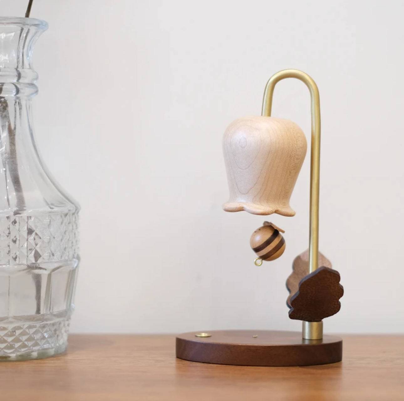 Bee Meets Lily of The Valley--Magnetic Creative Aromatherapy Home Office Decoration - EaseWoo