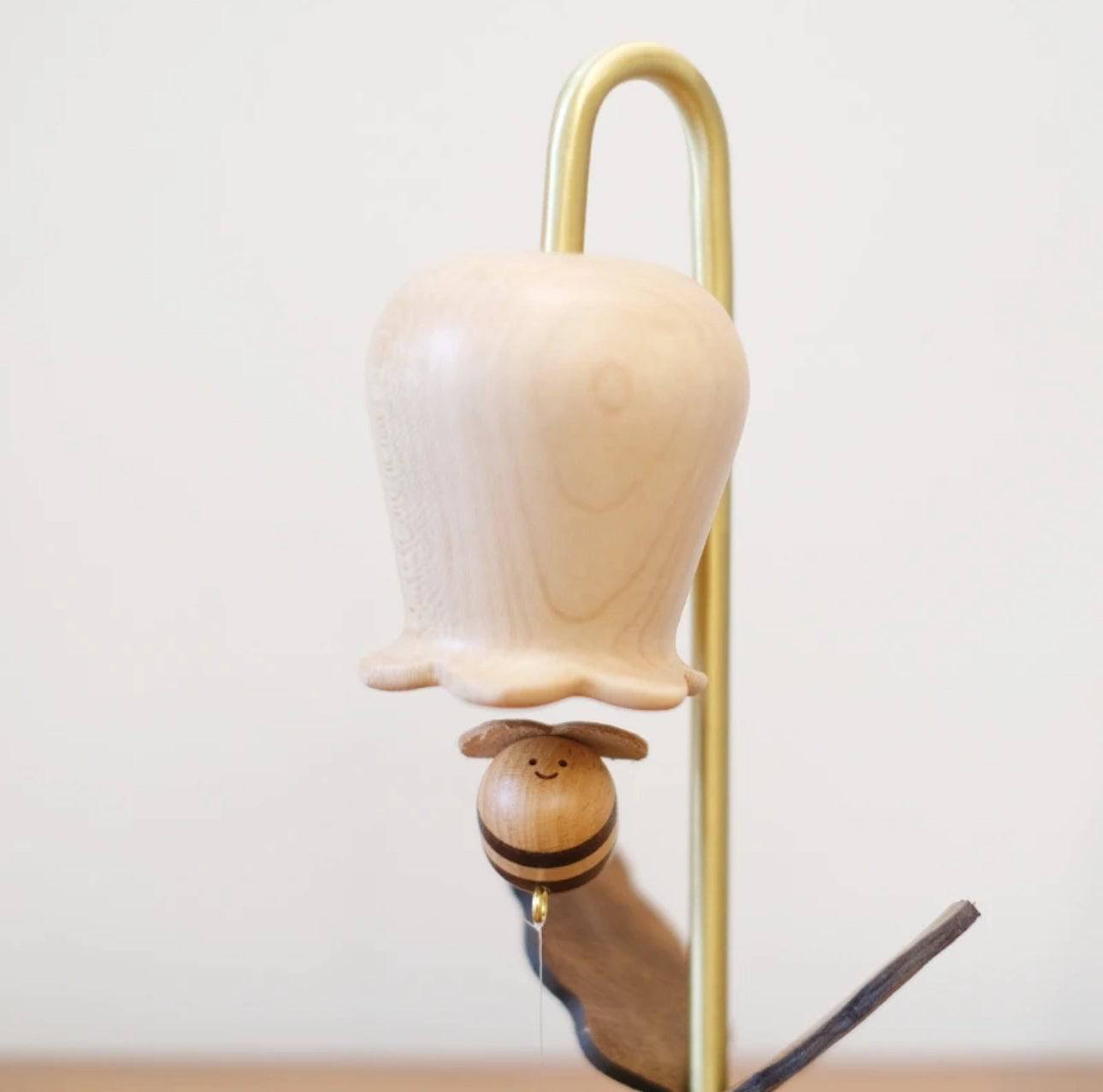Bee Meets Lily of The Valley--Magnetic Creative Aromatherapy Home Office Decoration - EaseWoo