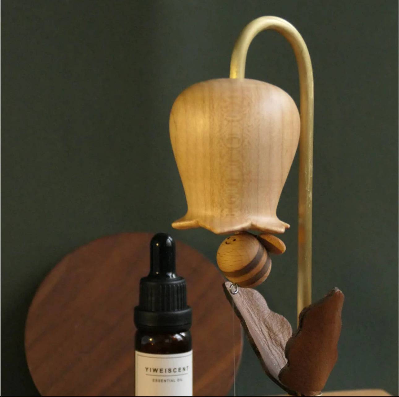 Bee Meets Lily of The Valley--Magnetic Creative Aromatherapy Home Office Decoration - EaseWoo