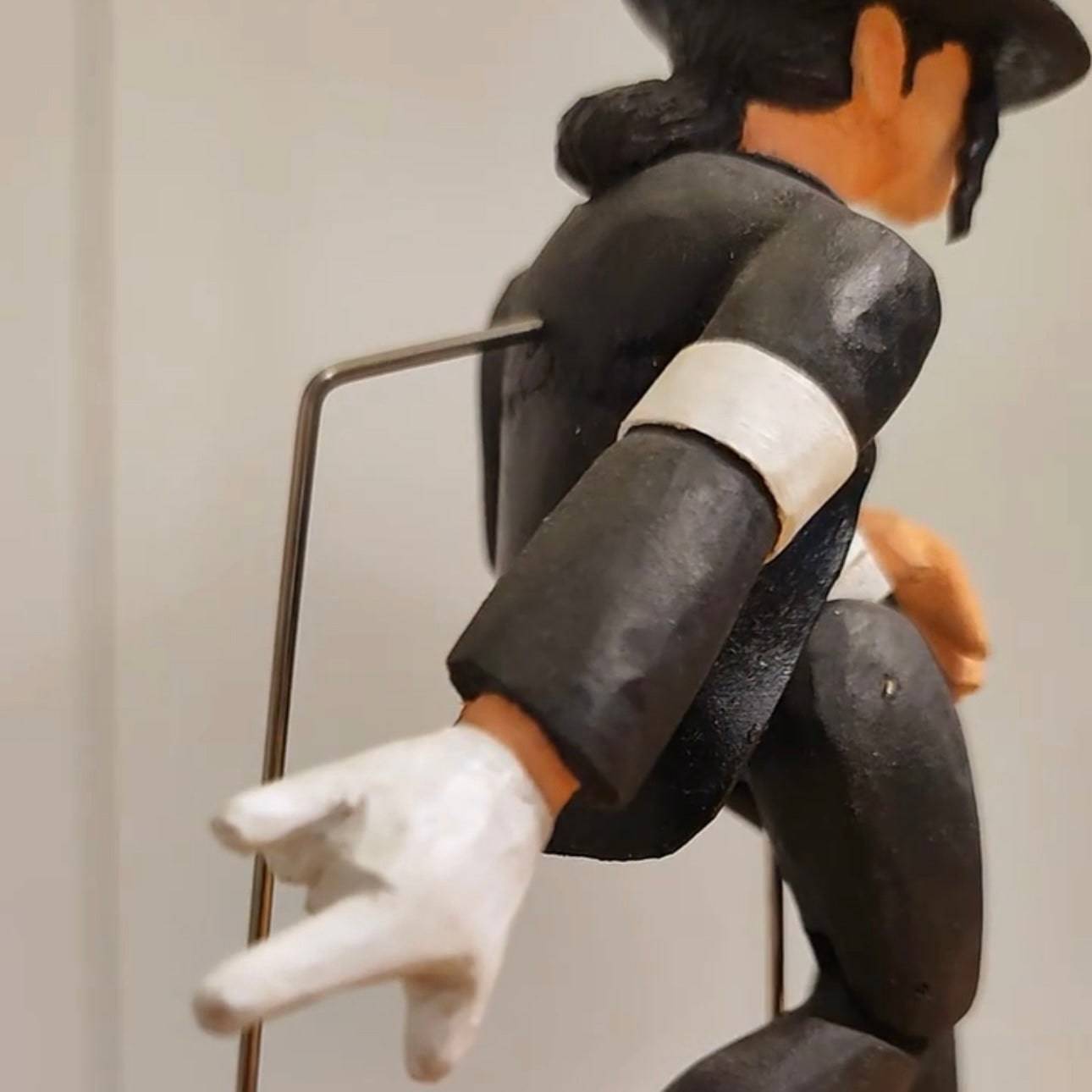 Hand-Carved Wood Automata Dancing Michael Jackson - EaseWoo