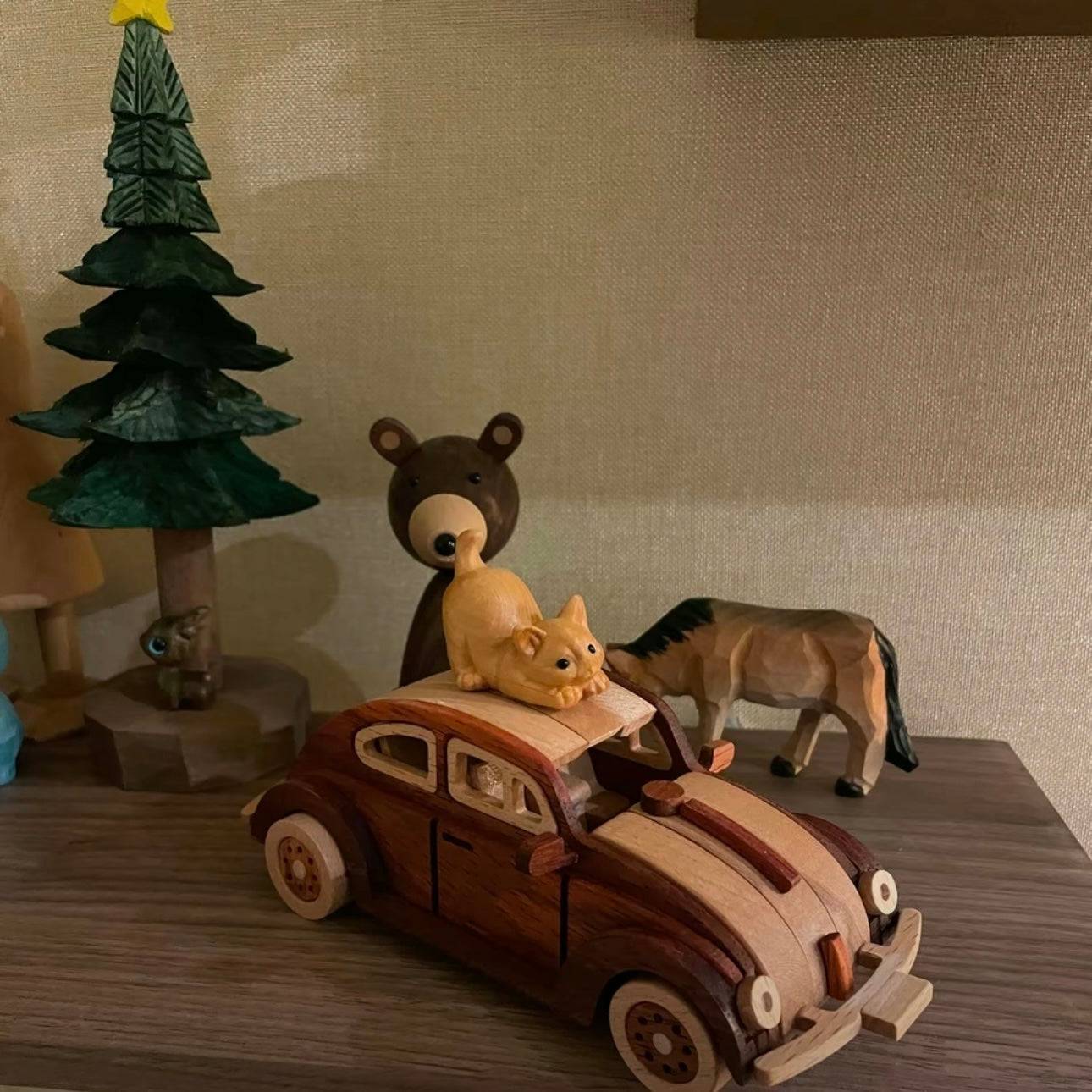 Handcrafted Vintage Style Beetle Car Model - Red Sandalwood and Oak Wood Materials-Unique Gift for Children Car Enthusiasts Friends - EaseWoo