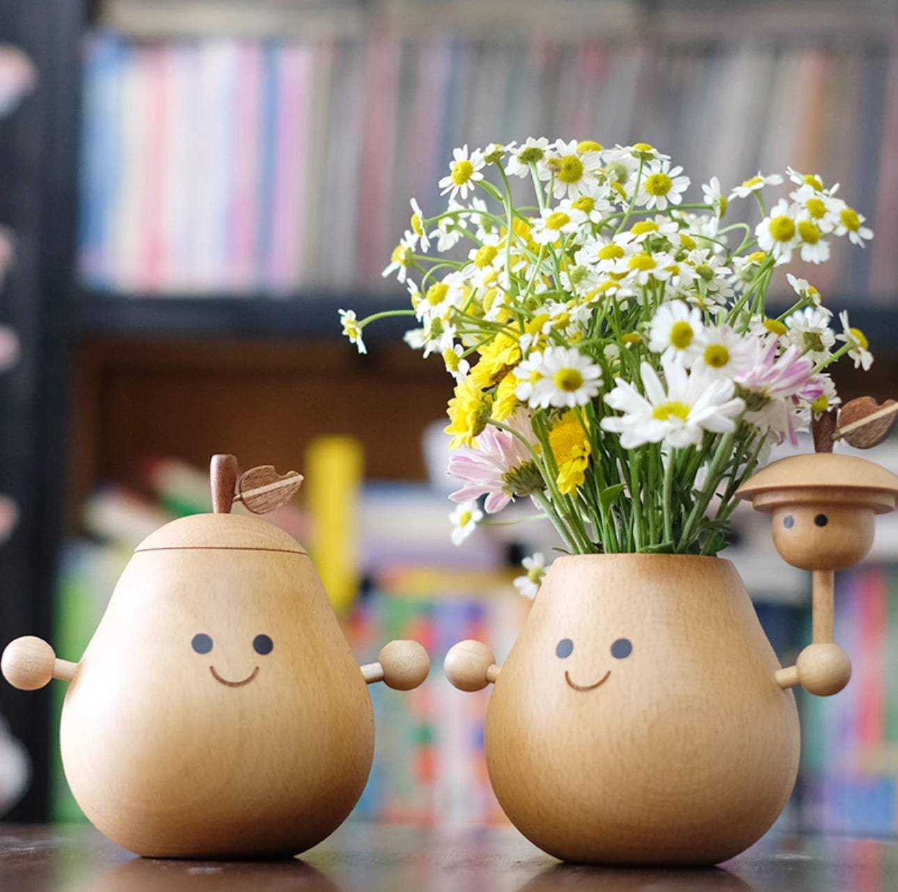 Hug Pear--Fruit Elf Creative Flower Arrangement Desktop Vase--Home Office Decoration - EaseWoo