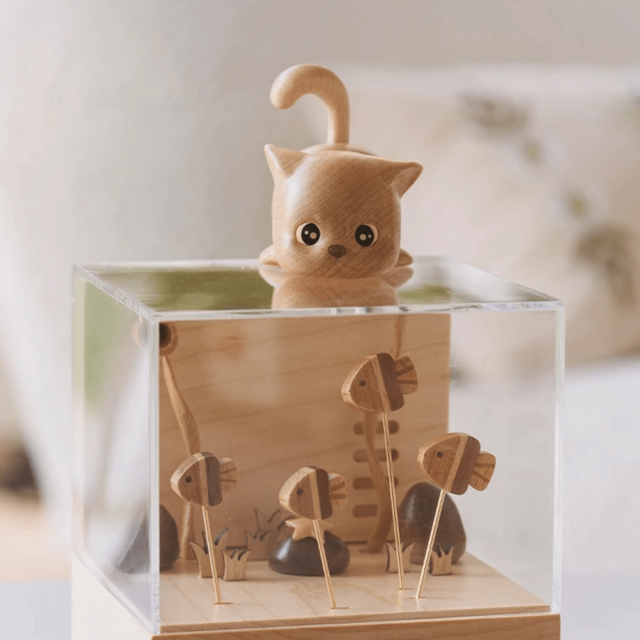 New Arrivals-A Cat Wants to Eat Fish - EaseWoo