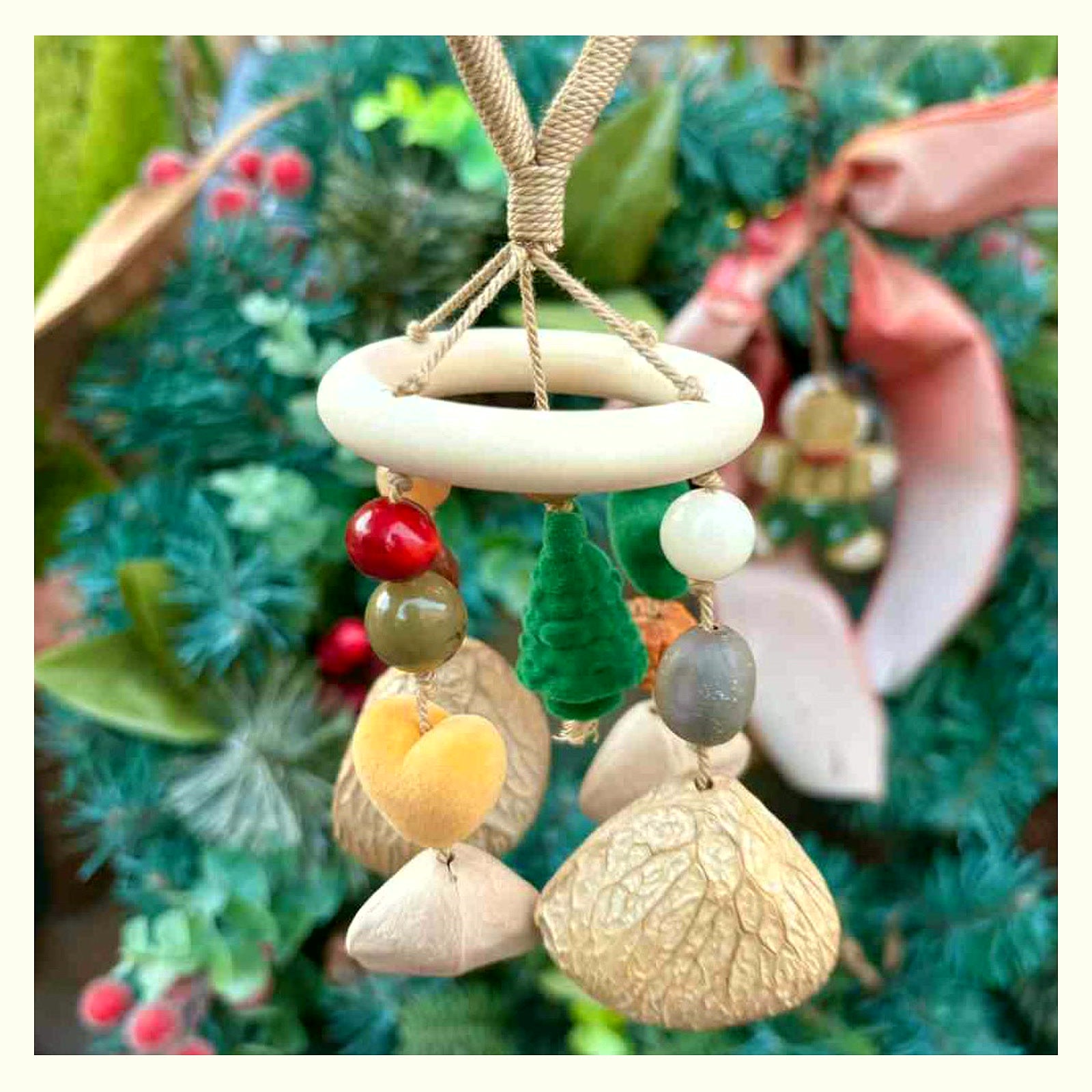 Mini Christmas Shell Rattle Charm - A